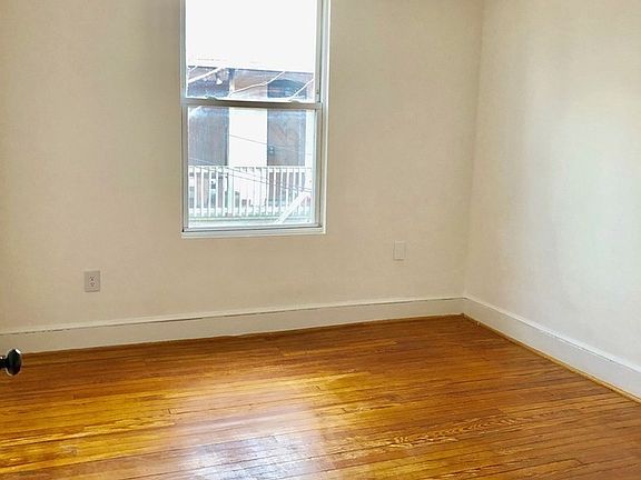 5th image of 1708 3rd St NW