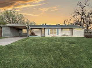 637 E 9th St, Edmond, OK 73034