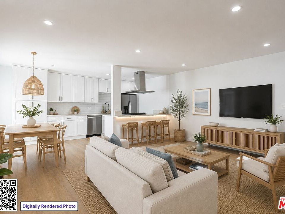 1st image of 2313 5th St APT 2