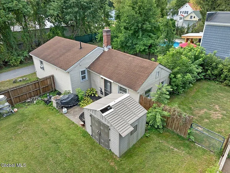 68 Marvin St — Photo 47