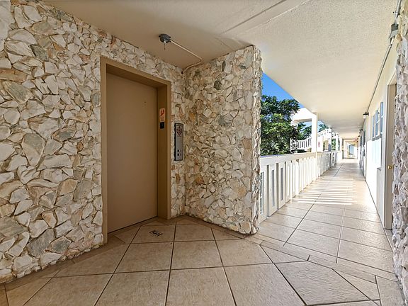 3rd image of 2905 Victoria Place #K3
