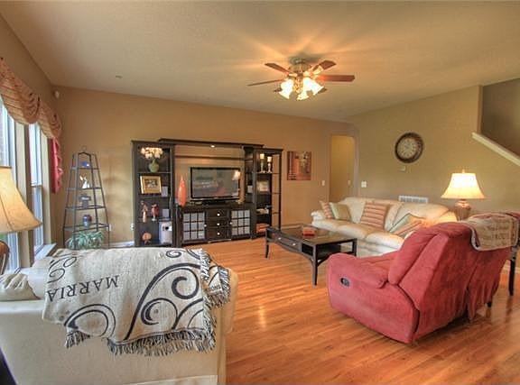 5th image of 4548 Sawmill Pl