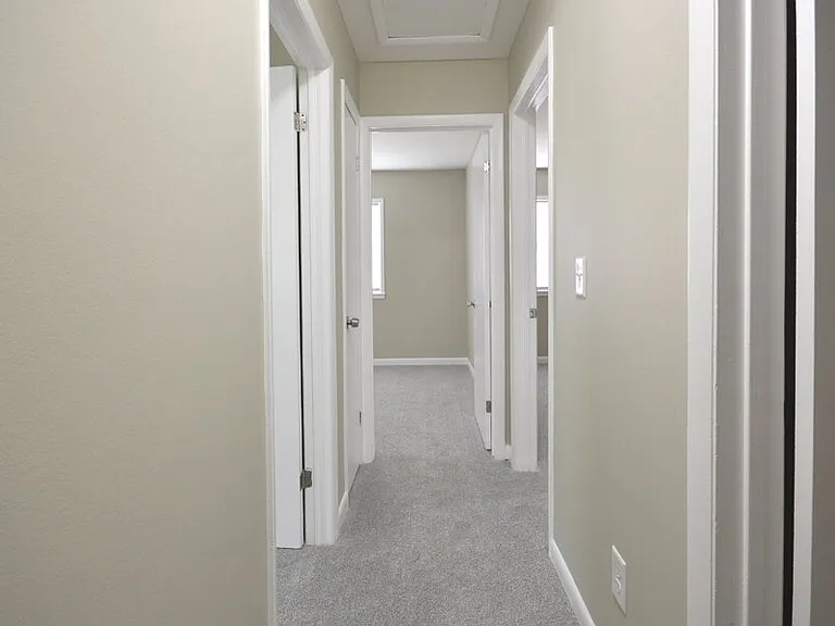 119 Monterey Ln — Photo 23