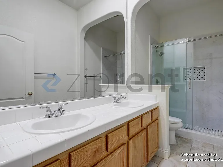 856 Morningside Dr — Photo 13