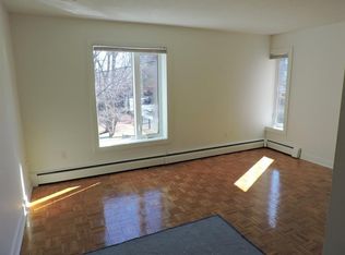 522 Putnam Ave #8, Cambridge, MA 02139