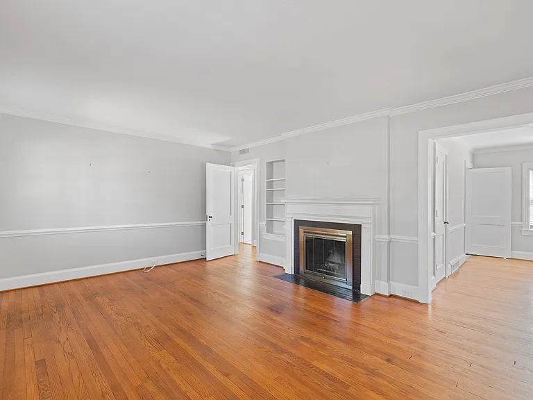 2728 Anderson Dr — Photo 7