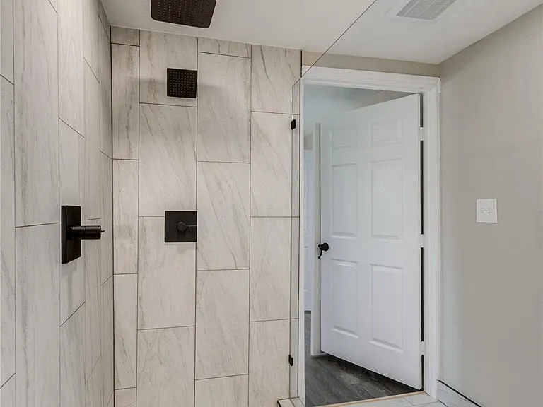 418 S Kansas St — Photo 18