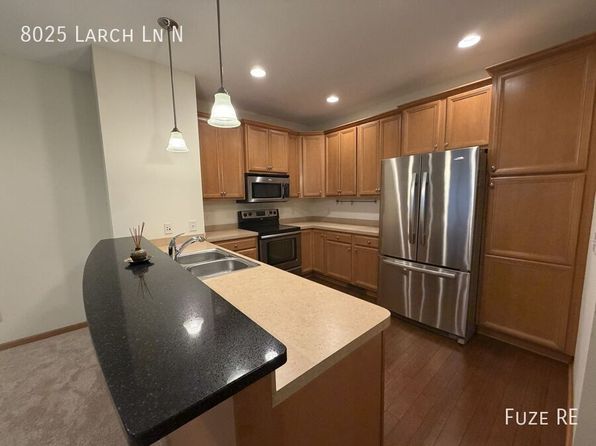 8025 Larch Ln N