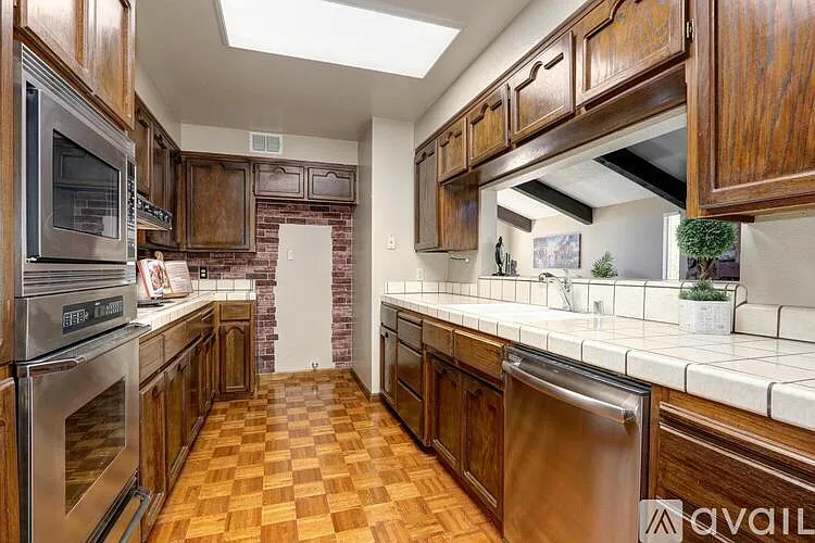 9101 Yount Ct — Photo 17