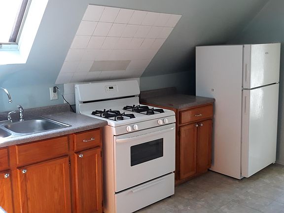 4th image of 4323 W Henderson St Floor 3