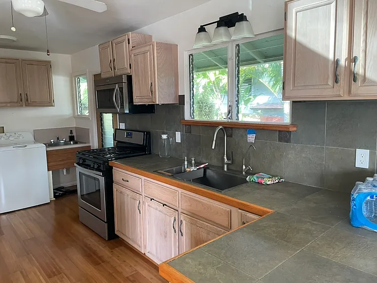 4928 Aliali Rd — Photo 18