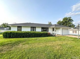 318 W Hickory St, Paris, MO 65275
