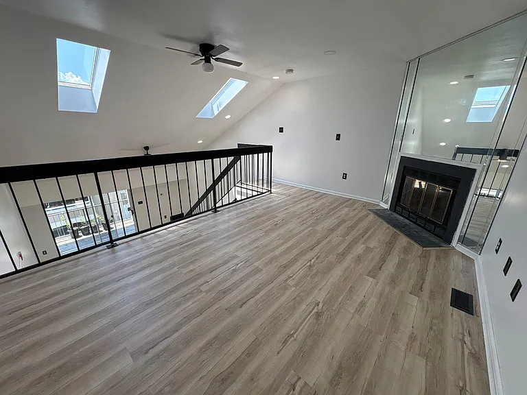 72304 Delaire Landing Rd #304 — Photo 52