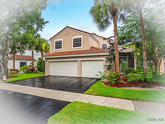 4th image of 6715 NW 75th Pl