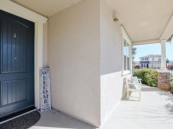 4th image of 16924 Grapevine Ct