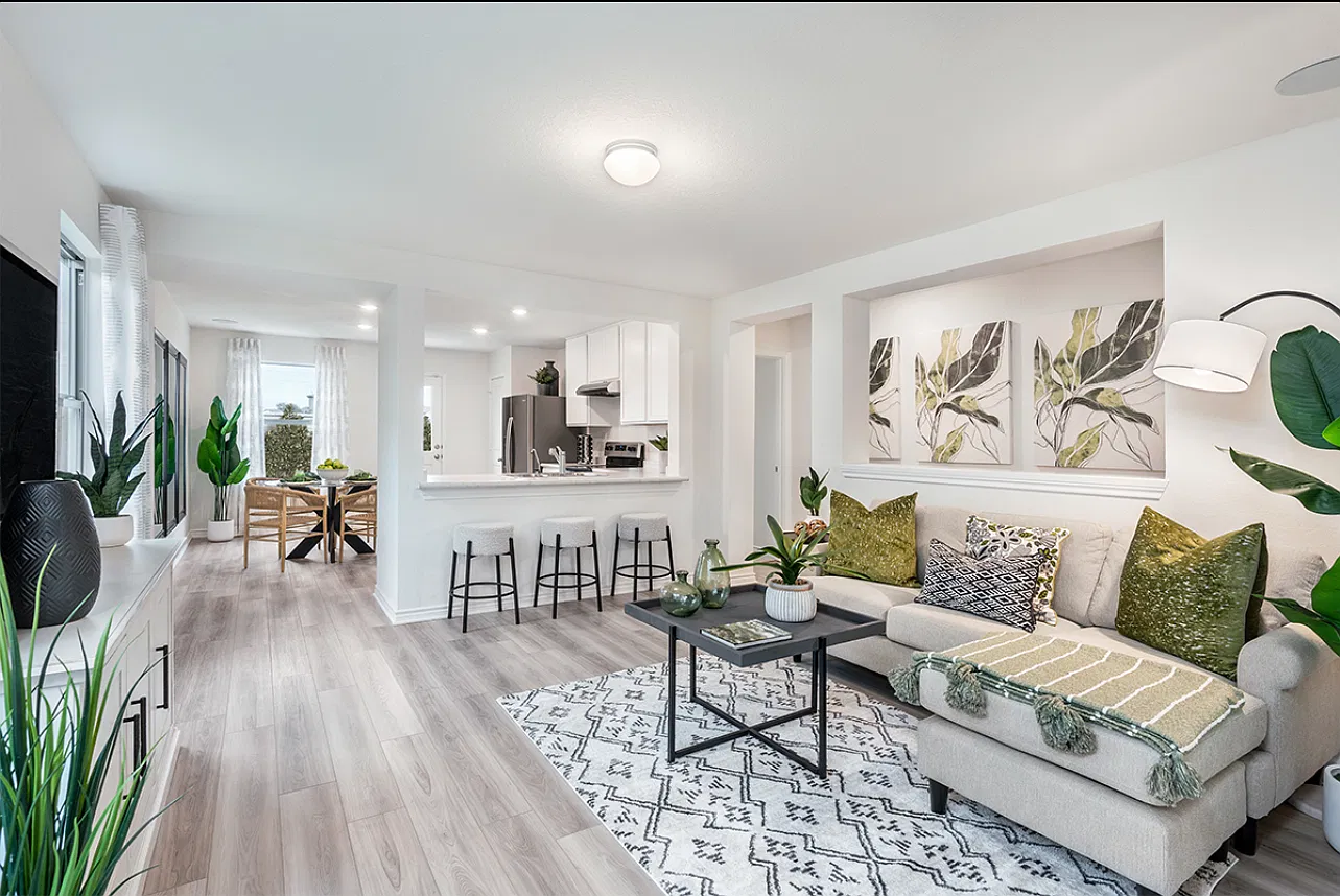 3 bed, 1242 sqft, $1,545 — Photo 2