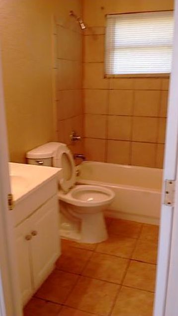 2nd image of 6235 N Cheyenne Ave
