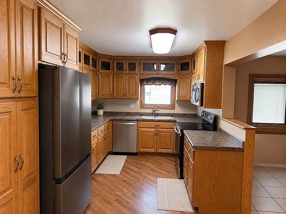 4th image of 12 Gatewood Dr