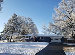 1273 W Willis Rd, Saline, MI 48176