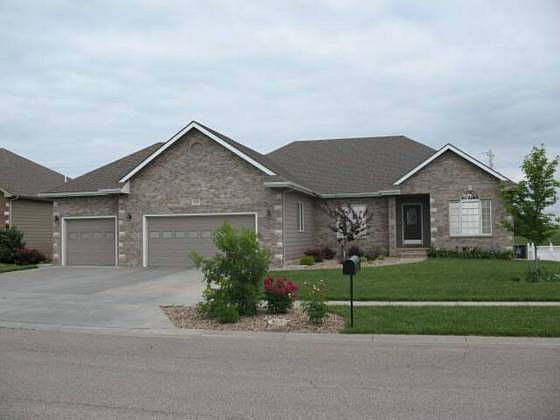 1st image of 525 S Estates Dr