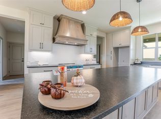 1033 Lilly Ln, Weatherford, TX 76088