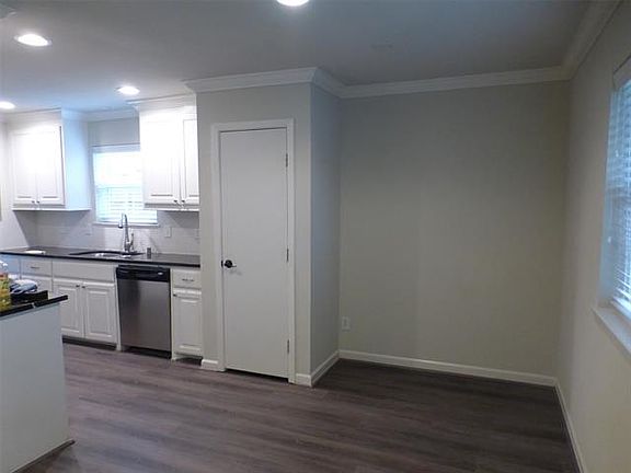 5th image of 11311 Park Central Pl