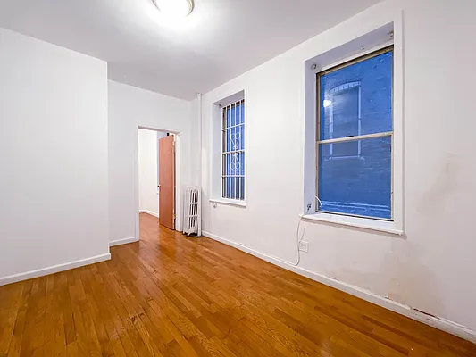 Rented by City Connections Realty | media 9