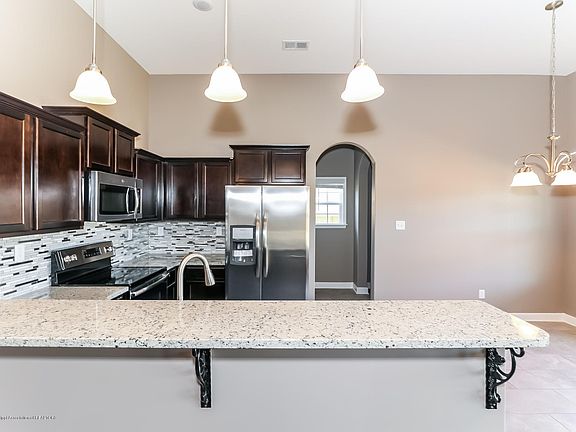 5th image of 4412 Davall Dr