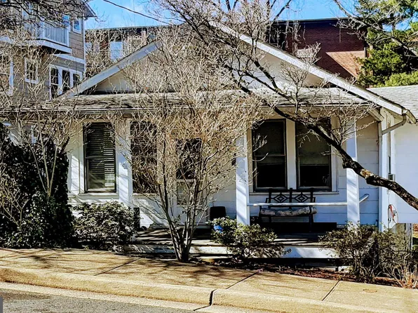 2122 N Thomas St, Arlington, VA 22207