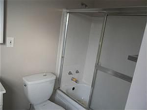 3rd image of 10803 Maplehill Dr