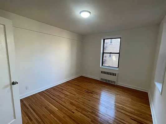 Rented by Metropolis International Realty Inc. | media 13