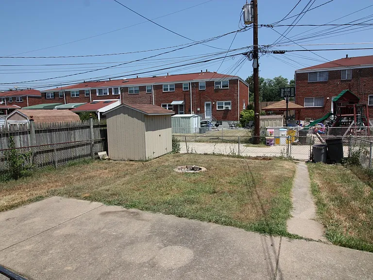 1128 Circle Dr — Photo 30