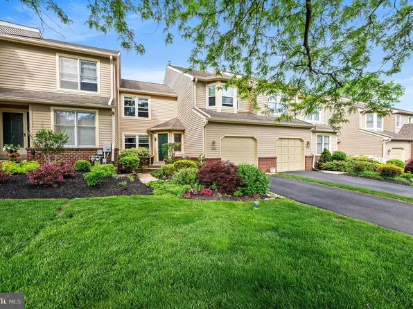 185 Pine Crest Ln, Lansdale, PA 19446