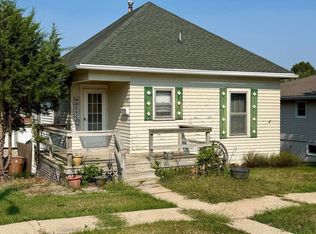 109 1st Ave, Audubon, IA 50025