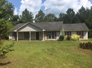 81 Forest Lake Rd, Beaumont, MS 39423