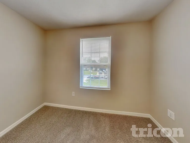 73 Bruce Ln — Photo 10