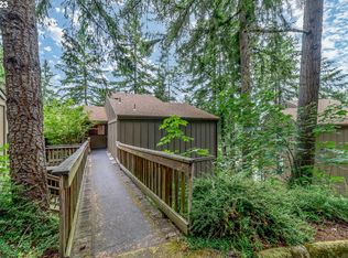 156 Treehill Loop, Eugene, OR 97405