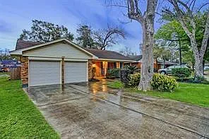 3 bed, 2.0 bath, 1524 sqft, $2,500 — Photo 2