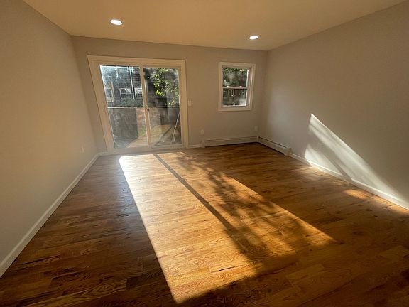4th image of 435 Orchard St #B6