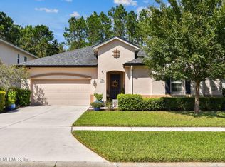 107 Grant Logan Dr, Saint Johns, FL 32259
