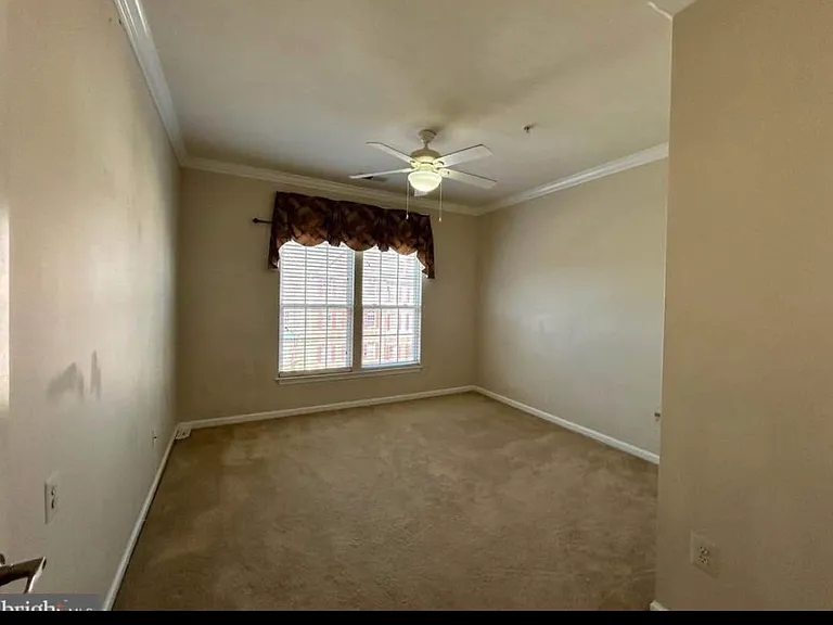 7210 Darby Downs #R — Photo 10