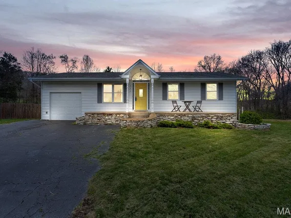 332 Hagemeister Dr, Eureka, MO 63025