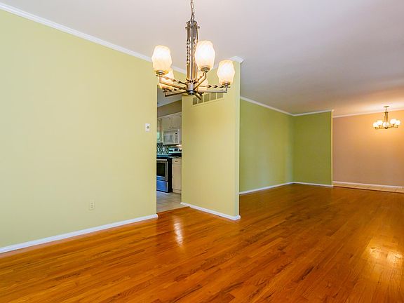 5th image of 12106 Land O Lakes Dr
