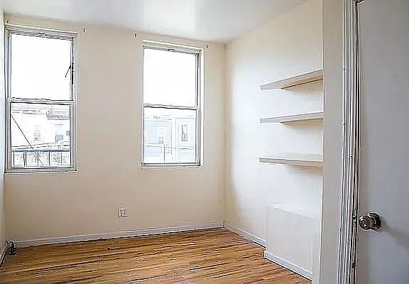 4th image of 107 Troutman St #3BB