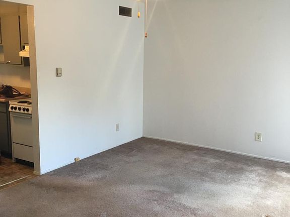 3rd image of 6705 Bradley Ave
