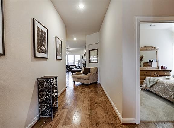 4th image of 2106 Central Park Dr