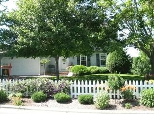722 Forest View Dr, Verona, WI 53593