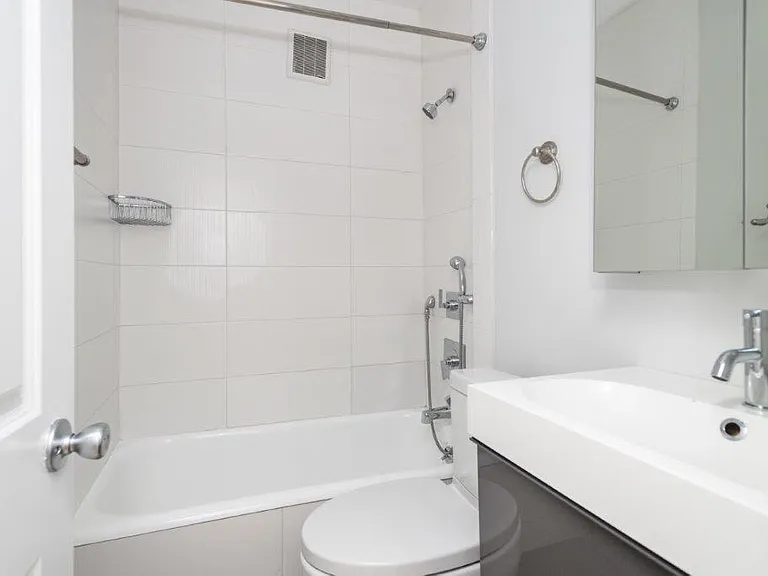 85 Myrtle St #2 — Photo 4