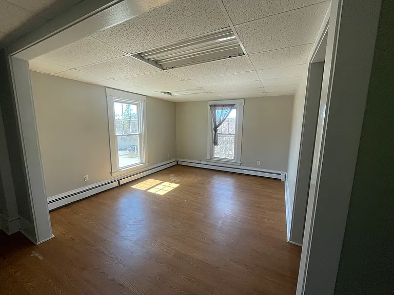 48 Center St #3 — Photo 7