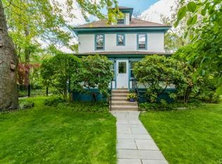 106 Old Post Rd, Fairfield, CT 06824